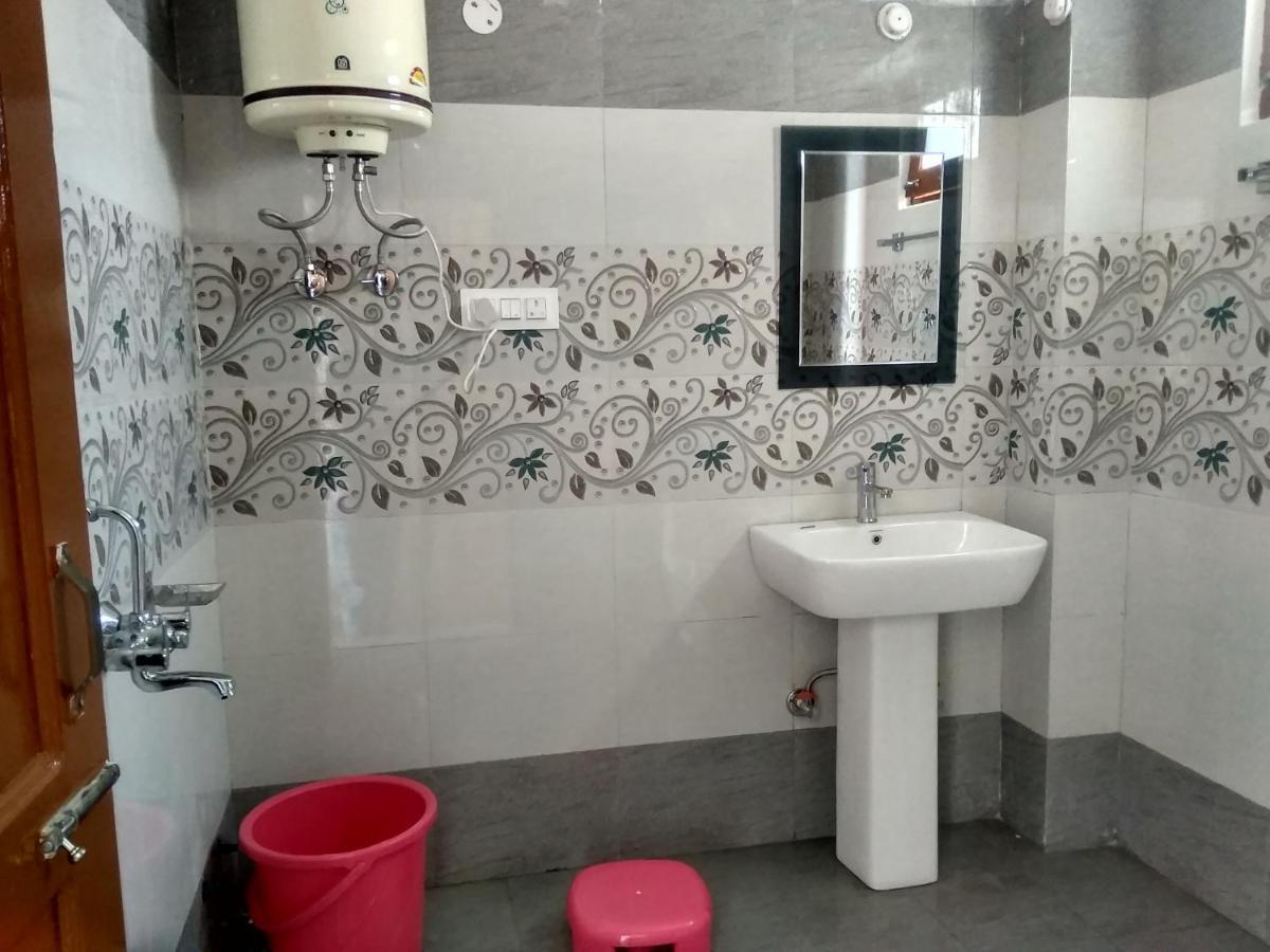 קאלפה Wanderers Homestay -All Mountain Facing Rooms מראה חיצוני תמונה