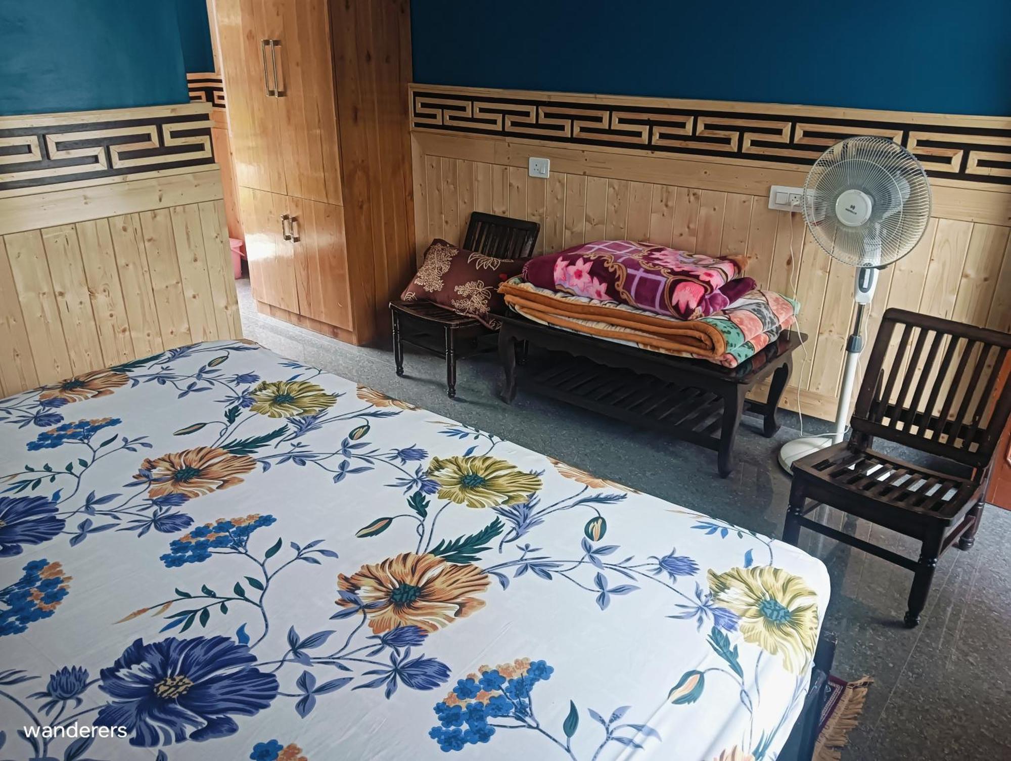 קאלפה Wanderers Homestay -All Mountain Facing Rooms מראה חיצוני תמונה